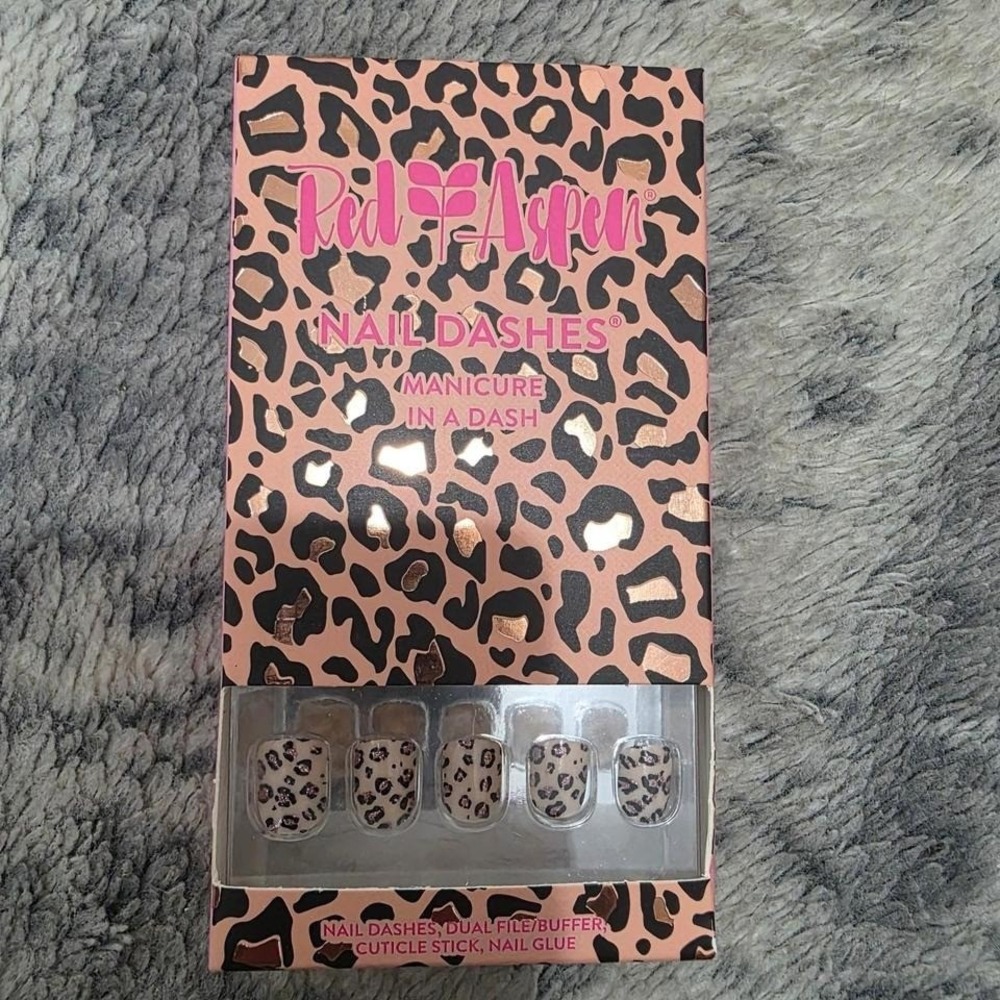 Red Aspen Nail Dashes Sparkly Cheetah Chanté Leopard Press On Nails Kit New